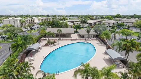 9342 S Belfort Circle Tamarac FL 33321