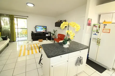 9342 S Belfort Circle Tamarac FL 33321