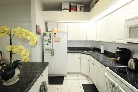 9342 S Belfort Circle Tamarac FL 33321