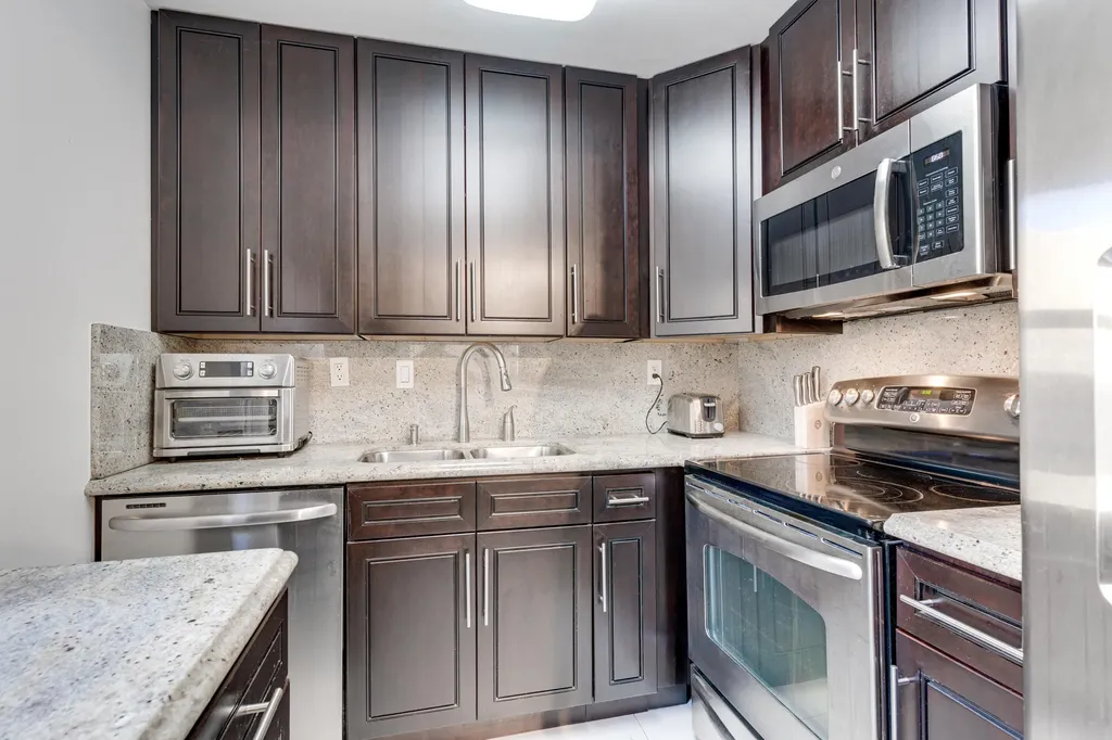 509 Capri Delray Beach FL 33484