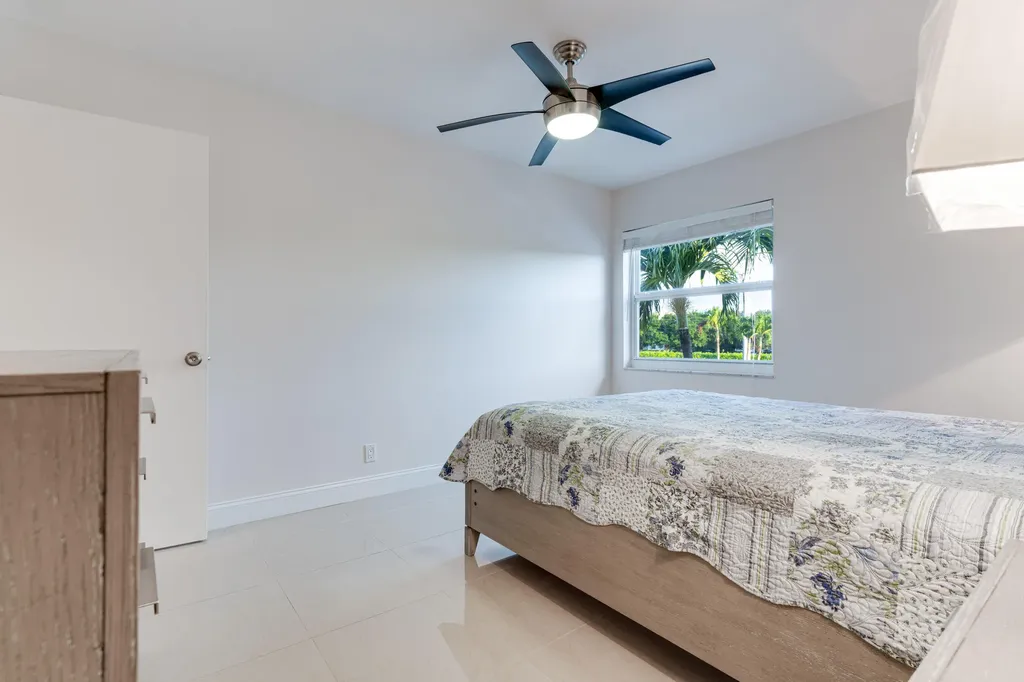 509 Capri Delray Beach FL 33484
