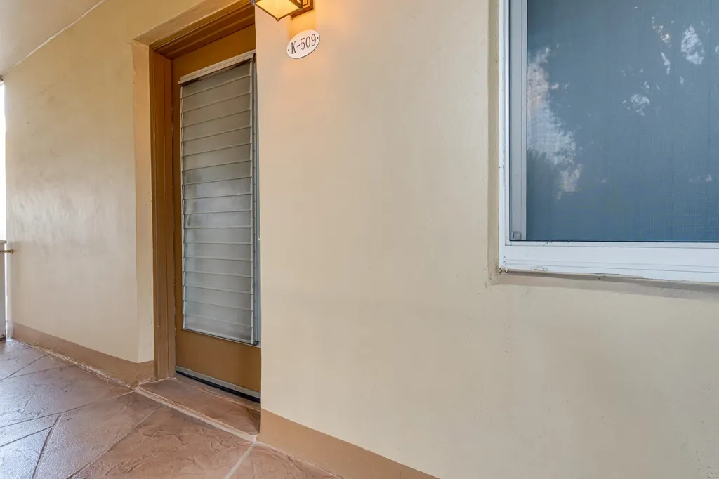 509 Capri Delray Beach FL 33484