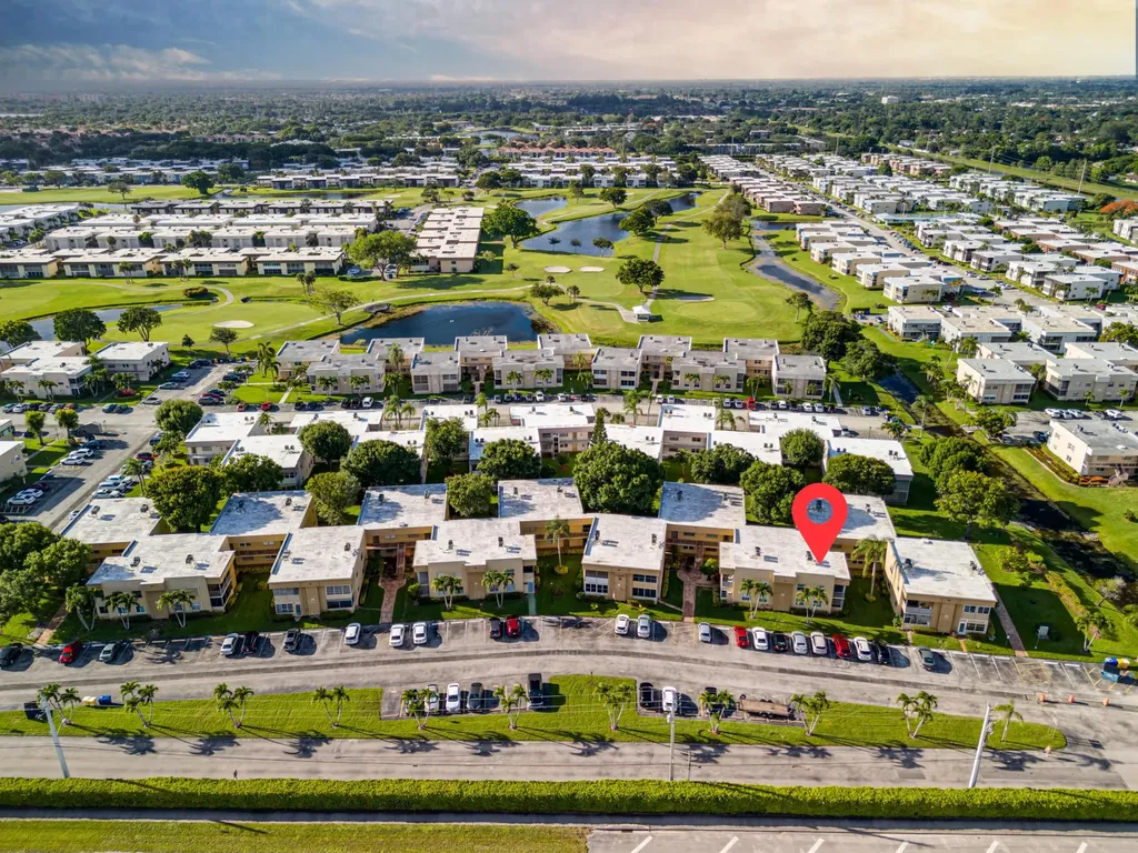 509 Capri Delray Beach FL 33484