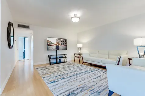 509 Capri Delray Beach FL 33484