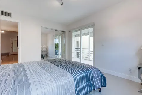 509 Capri Delray Beach FL 33484
