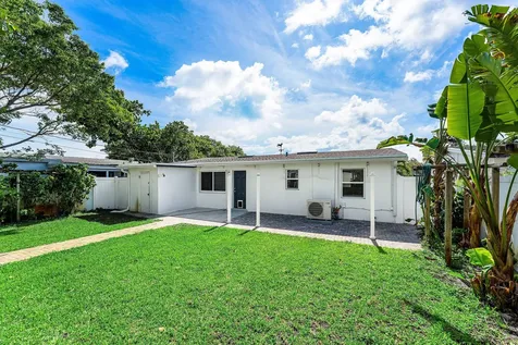 707 S Broadway Lantana FL 33462