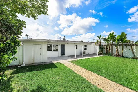 707 S Broadway Lantana FL 33462