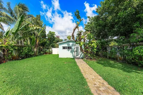 707 S Broadway Lantana FL 33462