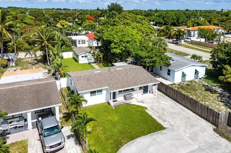 707 S Broadway Lantana FL 33462