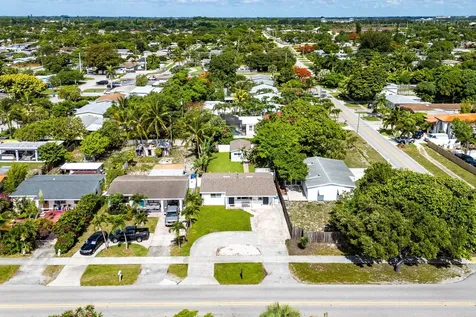707 S Broadway Lantana FL 33462
