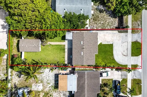 707 S Broadway Lantana FL 33462