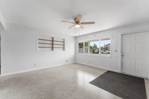 707 S Broadway Lantana FL 33462