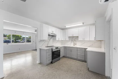 707 S Broadway Lantana FL 33462