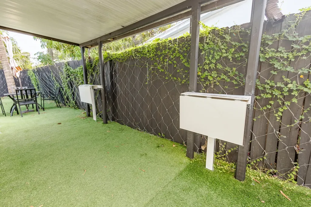 520 NE 58th Street Oakland Park FL 33334