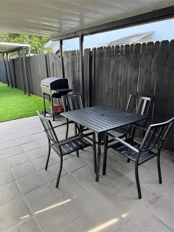 520 NE 58th Street Oakland Park FL 33334