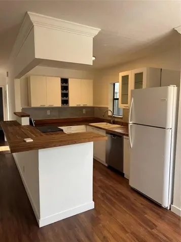 520 NE 58th Street Oakland Park FL 33334