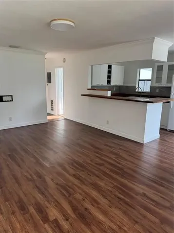 520 NE 58th Street Oakland Park FL 33334