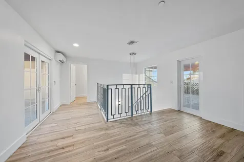 3770 County Line Road Tequesta FL 33469