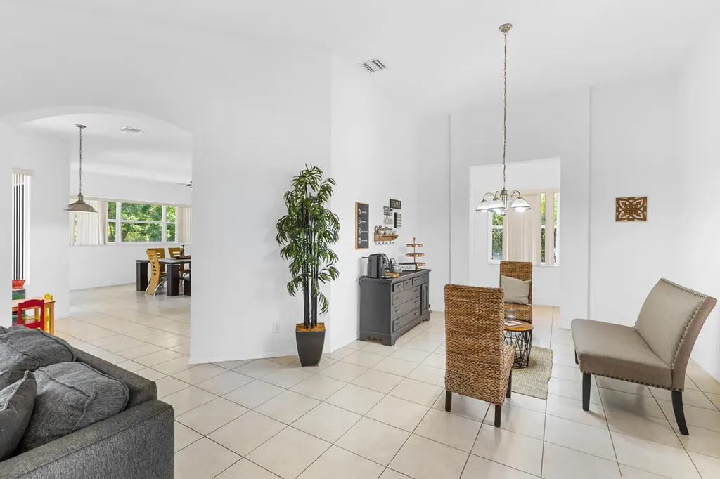 10555 Paso Fino Drive Wellington FL 33449