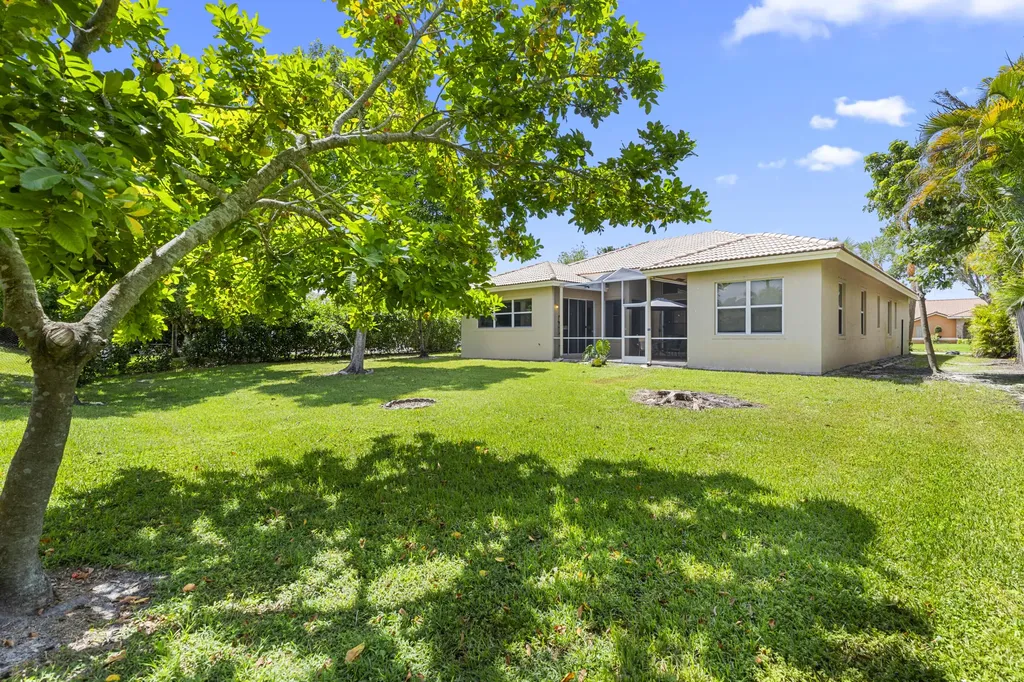 10555 Paso Fino Drive Wellington FL 33449