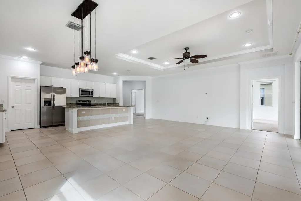 1367 NW Leonardo Circle Port St Lucie FL 34986