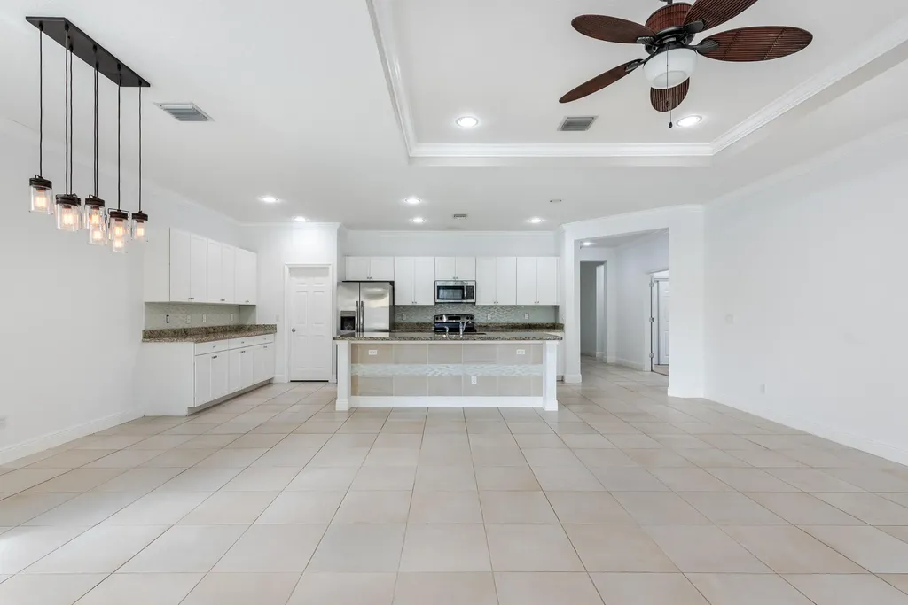 1367 NW Leonardo Circle Port St Lucie FL 34986