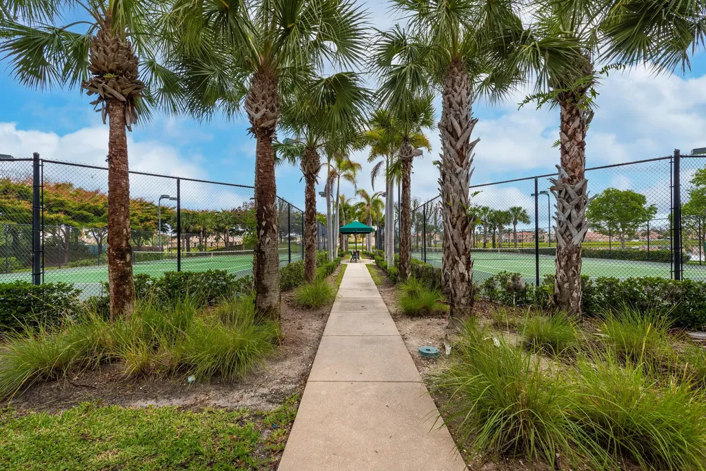 1367 NW Leonardo Circle Port St Lucie FL 34986