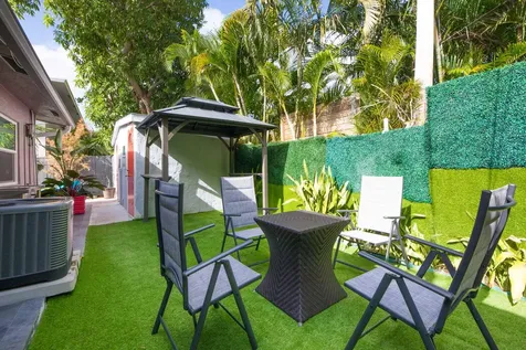 1425 NE 26th Drive Wilton Manors FL 33334