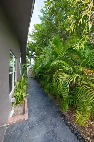 1425 NE 26th Drive Wilton Manors FL 33334