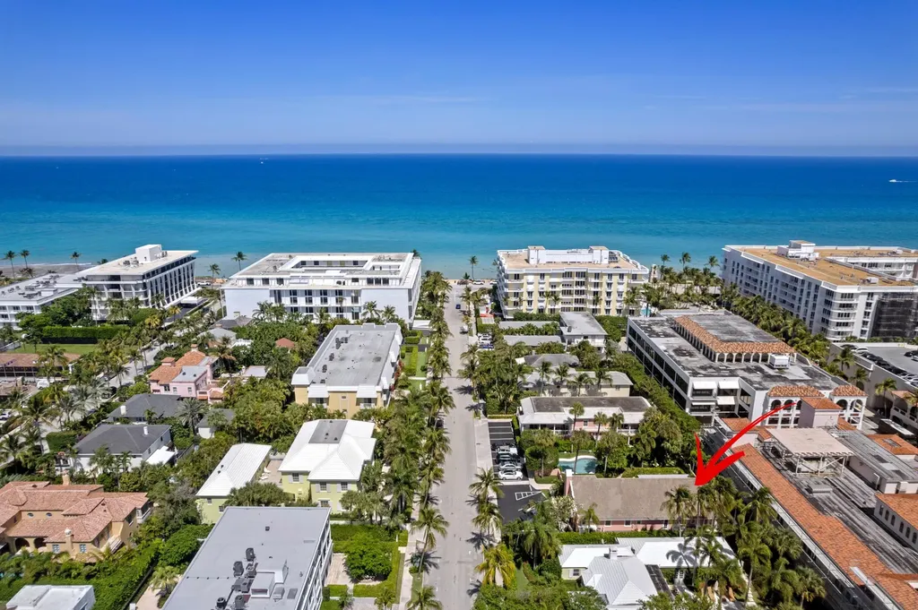 142 Peruvian Avenue Palm Beach FL 33480