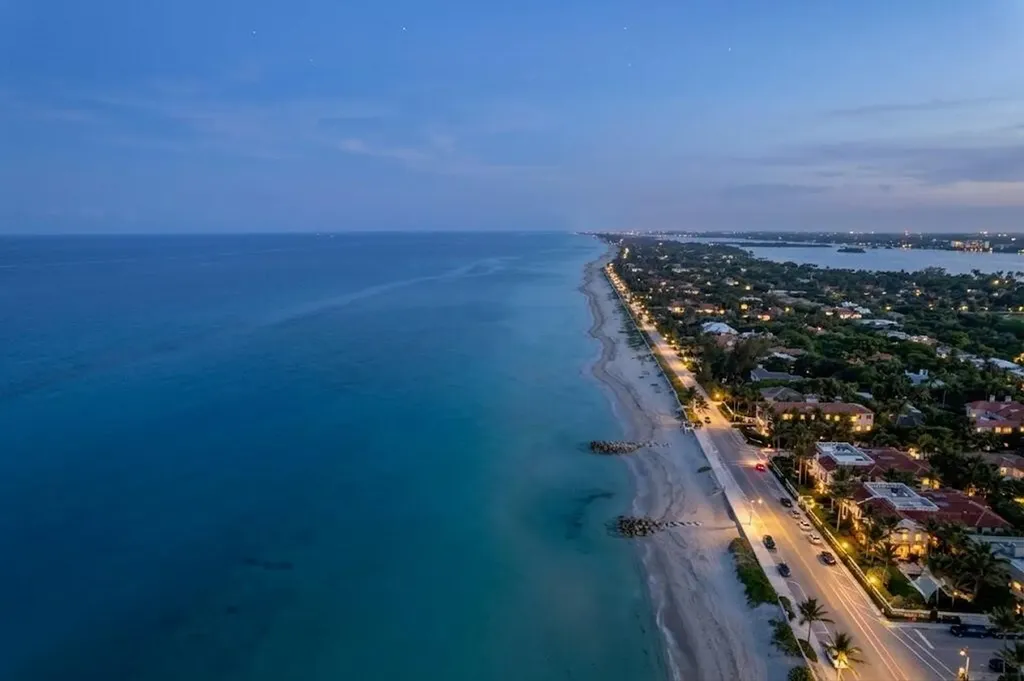 142 Peruvian Avenue Palm Beach FL 33480