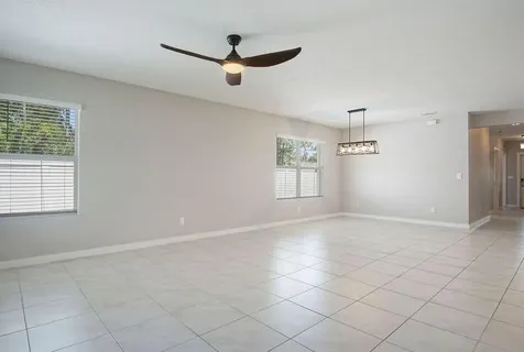3909 SE Lee Street Stuart FL 34997