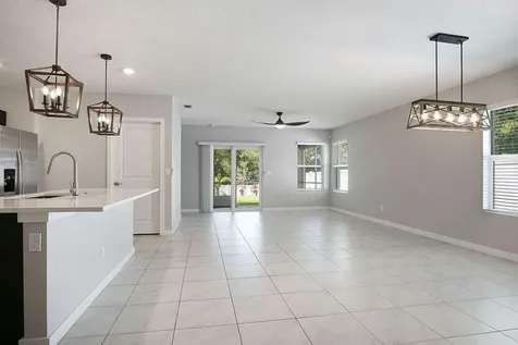 3909 SE Lee Street Stuart FL 34997