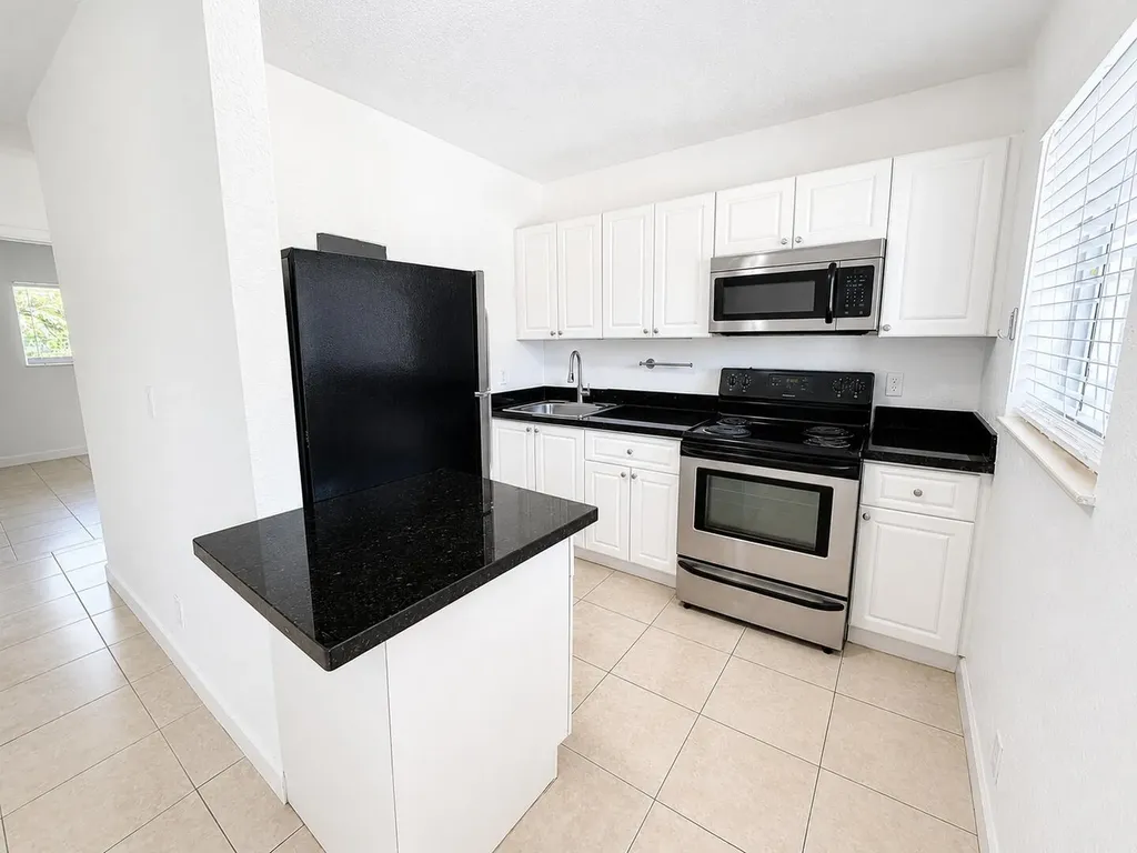701 SW 14th Avenue Fort Lauderdale FL 33312