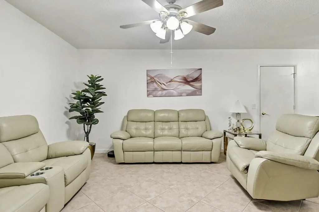 220 Davis Road Palm Springs FL 33461