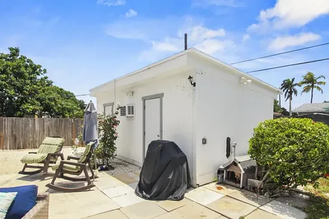 220 Davis Road Palm Springs FL 33461
