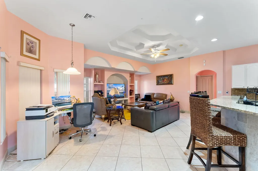 534 SW Halifax Avenue Port St Lucie FL 34953