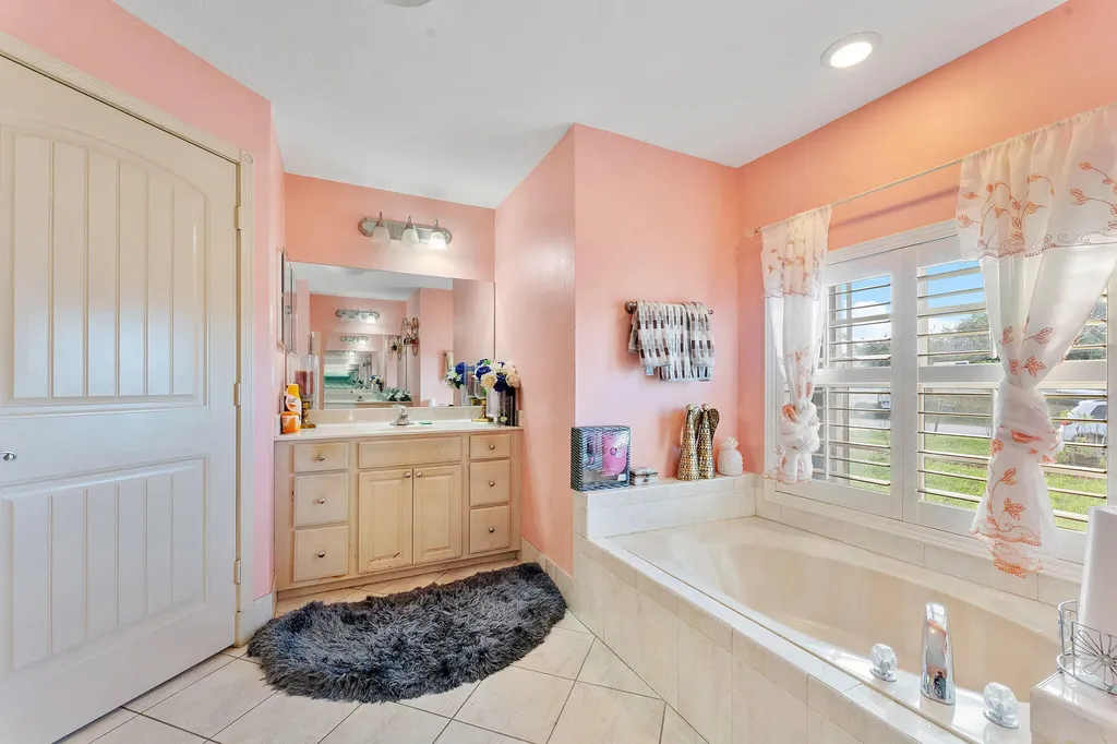 534 SW Halifax Avenue Port St Lucie FL 34953