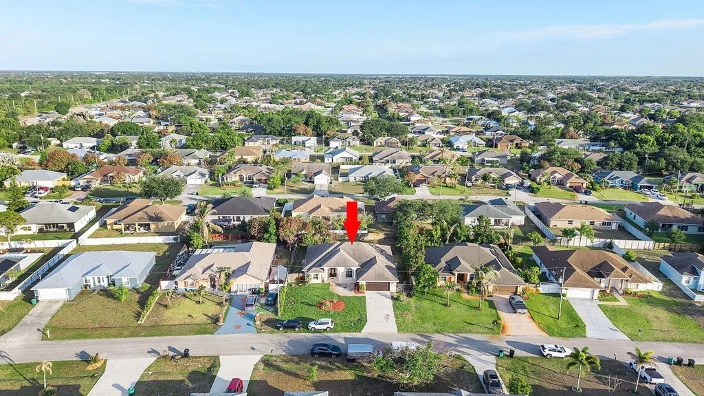 534 SW Halifax Avenue Port St Lucie FL 34953