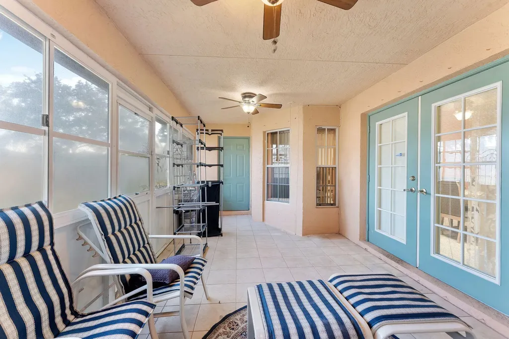 534 SW Halifax Avenue Port St Lucie FL 34953