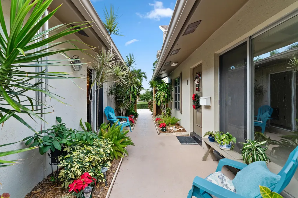 2016 Joy-rene Lane North Palm Beach FL 33408