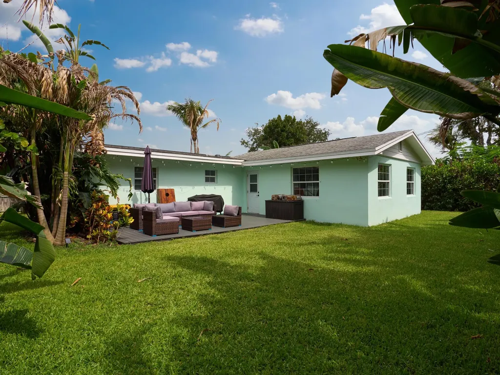 3743 NE Barbara Drive Jensen Beach FL 34957