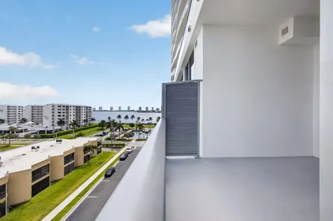 220 Lake Shore Drive Lake Park FL 33403