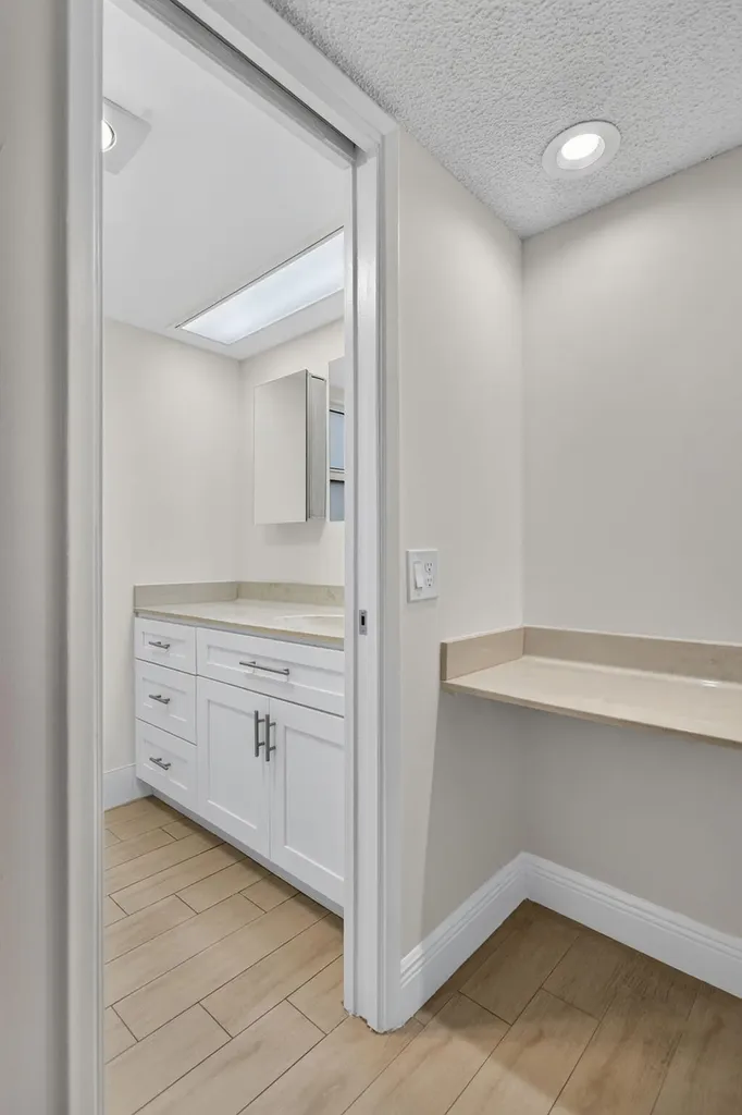 3520 Oaks Way Pompano Beach FL 33069