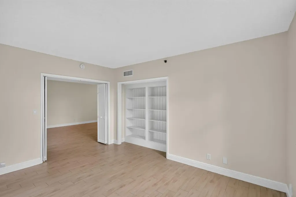 3520 Oaks Way Pompano Beach FL 33069