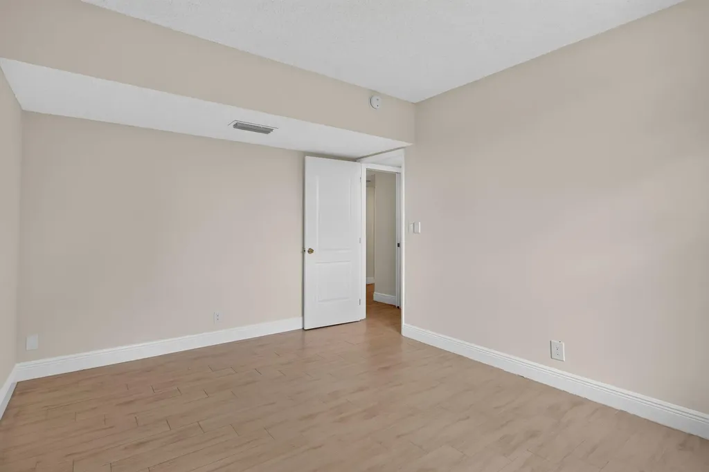 3520 Oaks Way Pompano Beach FL 33069