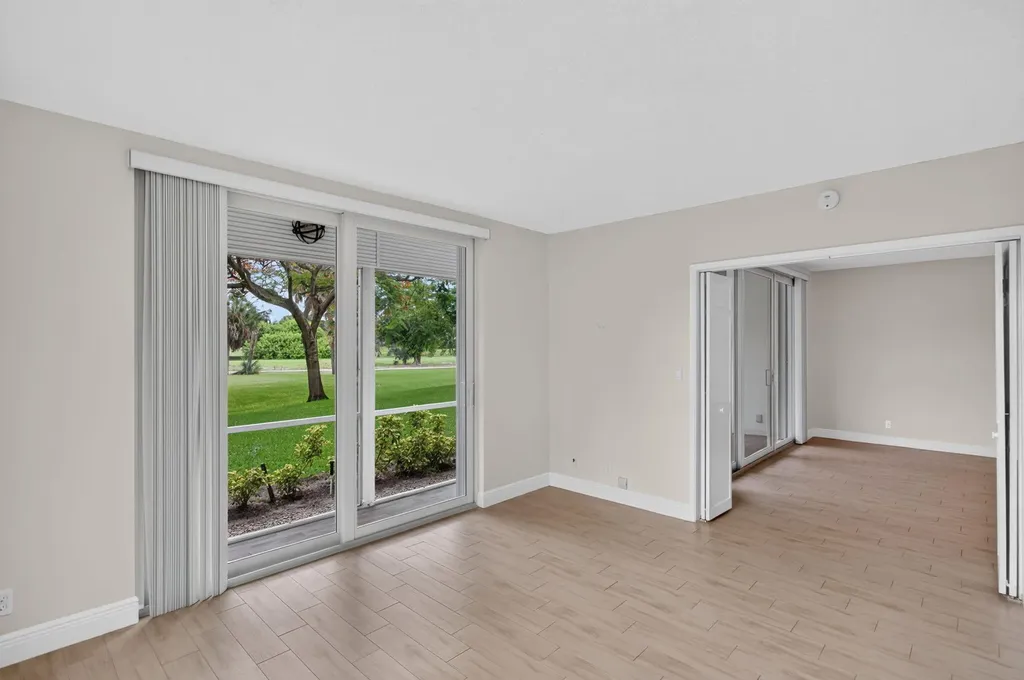 3520 Oaks Way Pompano Beach FL 33069
