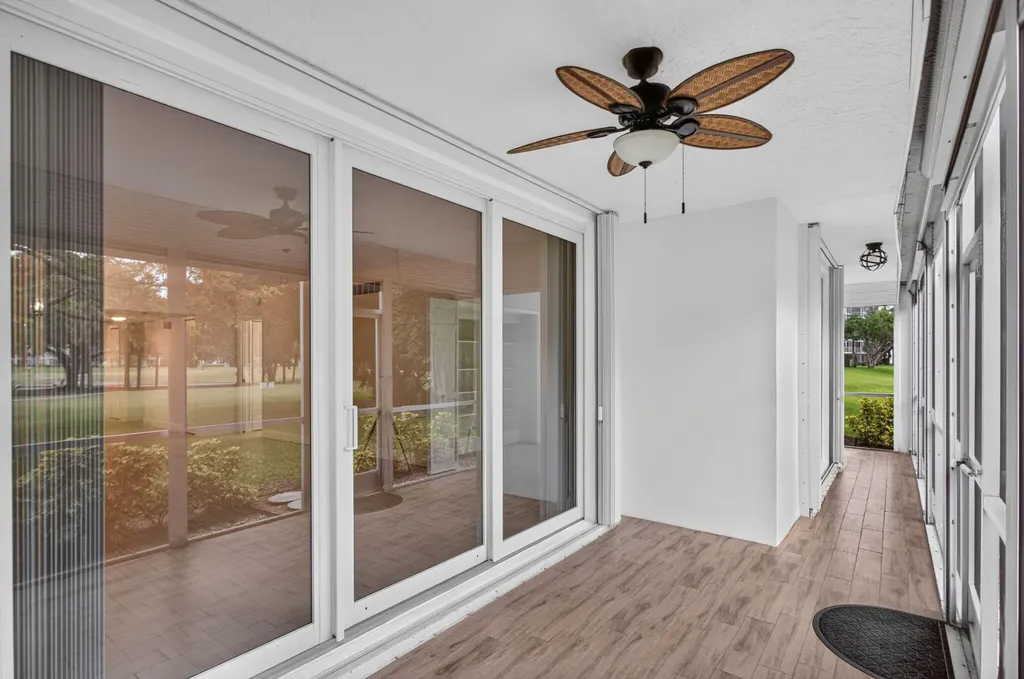 3520 Oaks Way Pompano Beach FL 33069