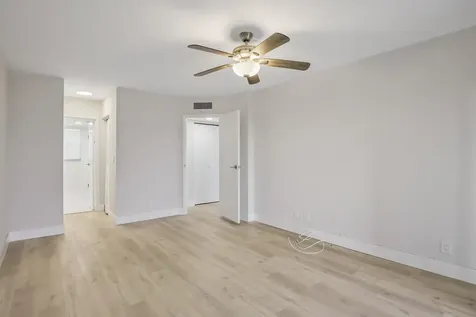 3590 Via Poinciana Lake Worth FL 33467