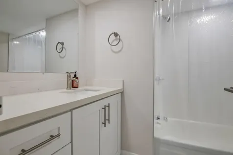 3590 Via Poinciana Lake Worth FL 33467